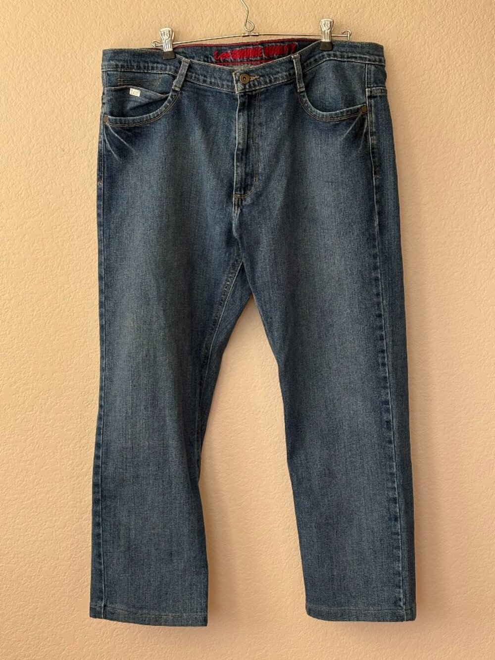 Lee Genuine Quality Size 38 Straight Leg Stretch Blue Jeans